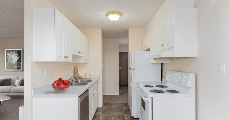 10615 47 Avenue NW, Edmonton, AB, T6H 0B2 - 3