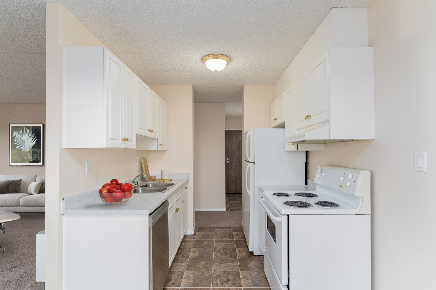 10615 47 Avenue NW, Edmonton, AB, T6H 0B2 - 26