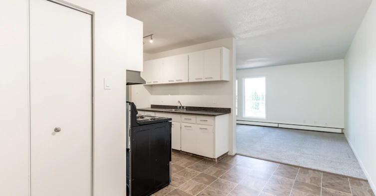 14503 77 Street NW, Edmonton, AB, T5C 1E7 - 5