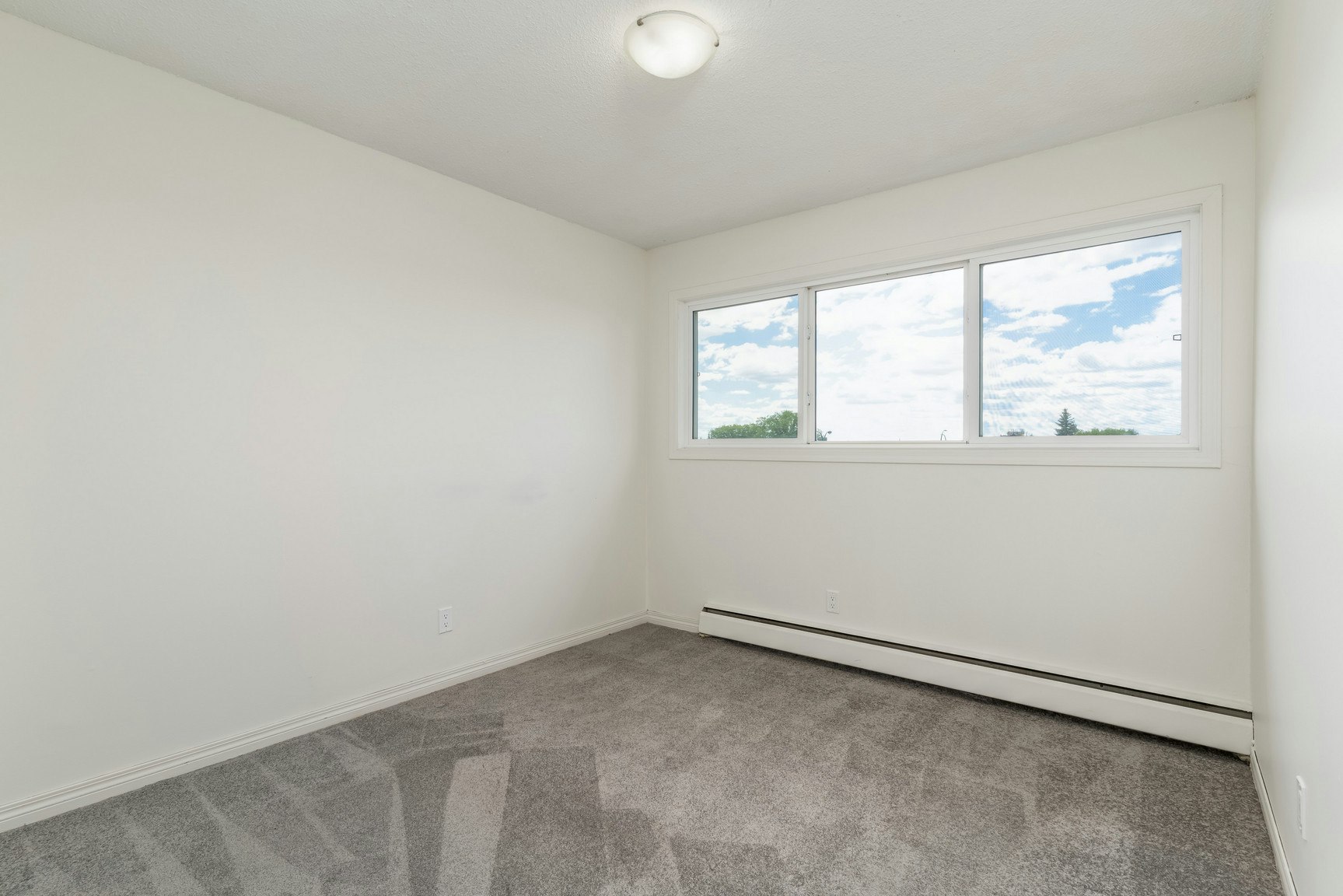 14503 77 Street NW, Edmonton, AB, T5C 1E7 - 9
