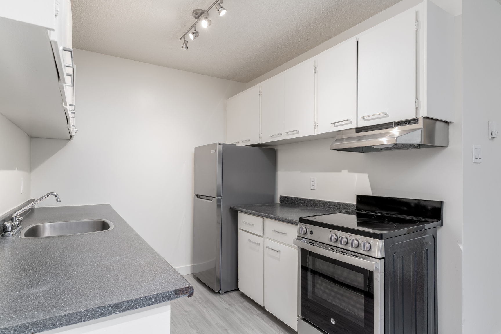 14503 77 Street NW, Edmonton, AB, T5C 1E7 - 4