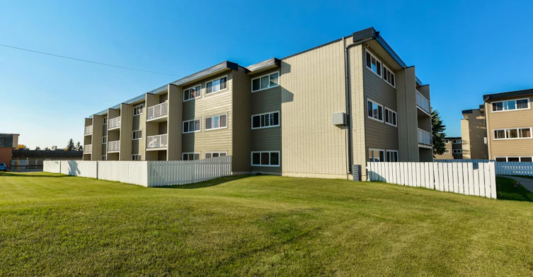 14503 77 Street NW, Edmonton, AB, T5C 1E7 - 12
