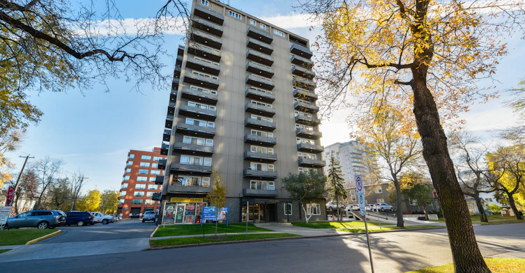 10185 115 Street NW, Edmonton, AB, T5K 1T4 - 2