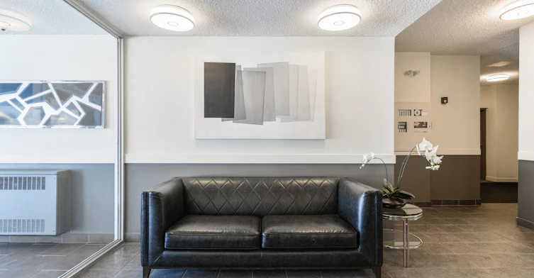 10185 115 Street NW, Edmonton, AB, T5K 1T4 - 21