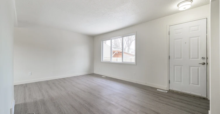 121 152 St Ave, Edmonton, AB, T5X 1T5 - 7