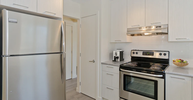 1901 19 Street NE, Calgary, AB, T2E 4Y4 - 2