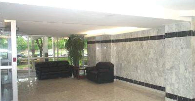 5950 Bathurst Street, Toronto, ON, M2R 1Y9 - 7