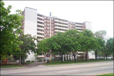 5950 Bathurst Street, Toronto, ON, M2R 1Y9