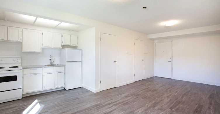 364 99 Avenue SE, Calgary, AB, T2J 0J7 - 14