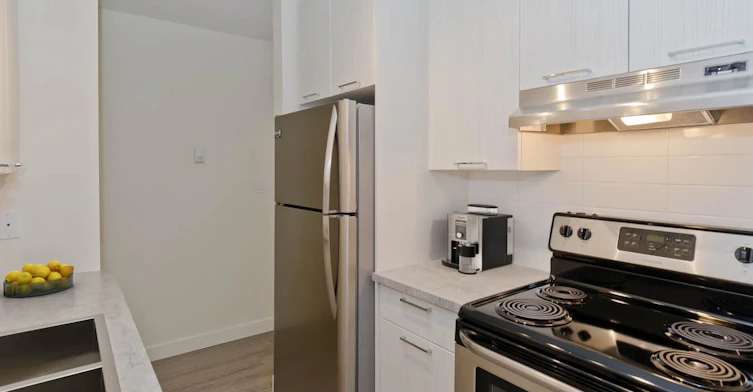 364 99 Avenue SE, Calgary, AB, T2J 0J7 - 4