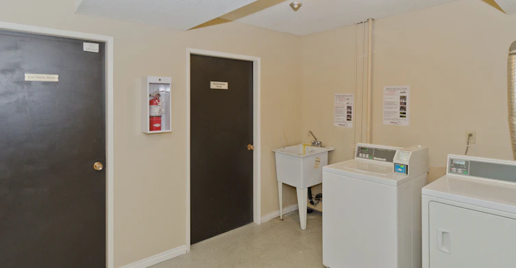 364 99 Avenue SE, Calgary, AB, T2J 0J7 - 16
