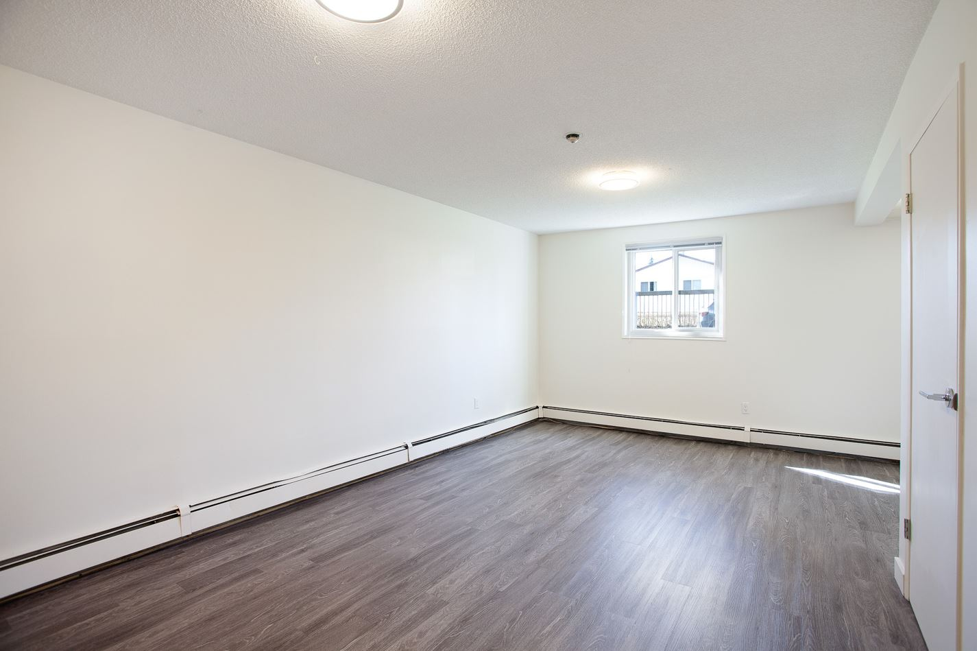364 99 Avenue SE, Calgary, AB, T2J 0J7 - 15