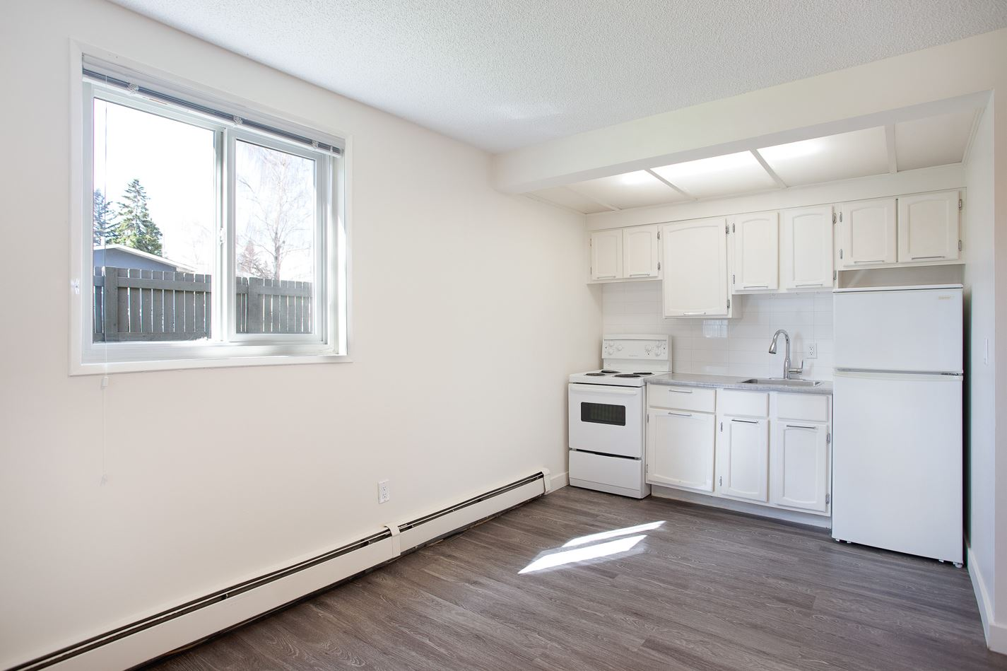 364 99 Avenue SE, Calgary, AB, T2J 0J7 - 13