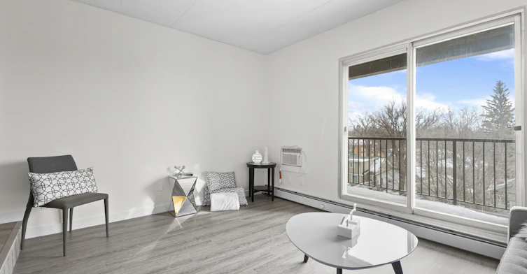 212 10 Street E, Saskatoon, SK, S7N 2T6 - 9