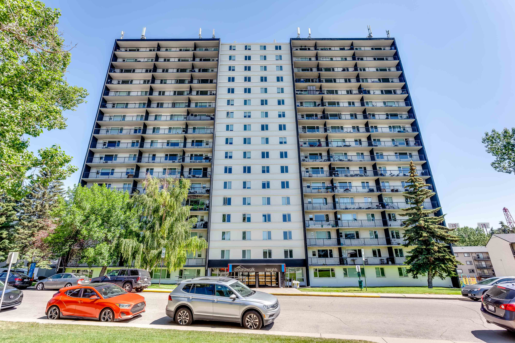 2010 Ulster Road NW, Calgary, AB, T2N 4C2 - 12