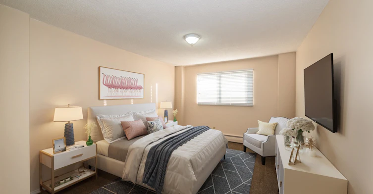 5207 39 Street, Red Deer, AB, T4N 0Z9 - 7