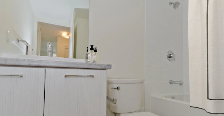 700 9 Street SW, Calgary, AB, T2P 2B5 - 9