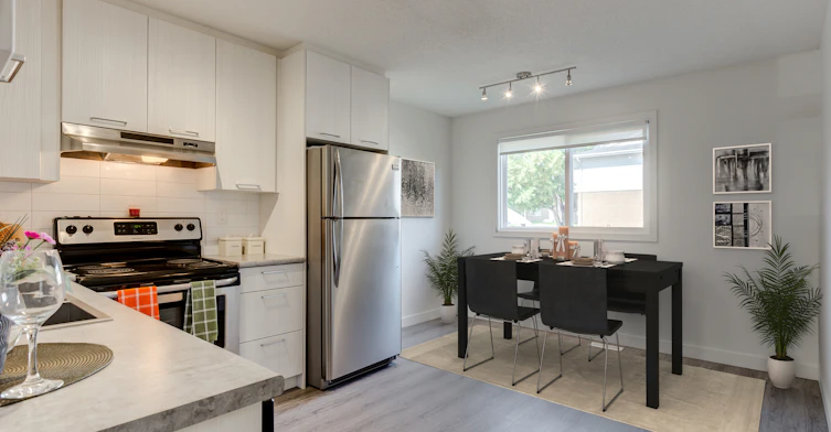 44 Radcliffe Crescent SE, Calgary, AB, T2A 6A1