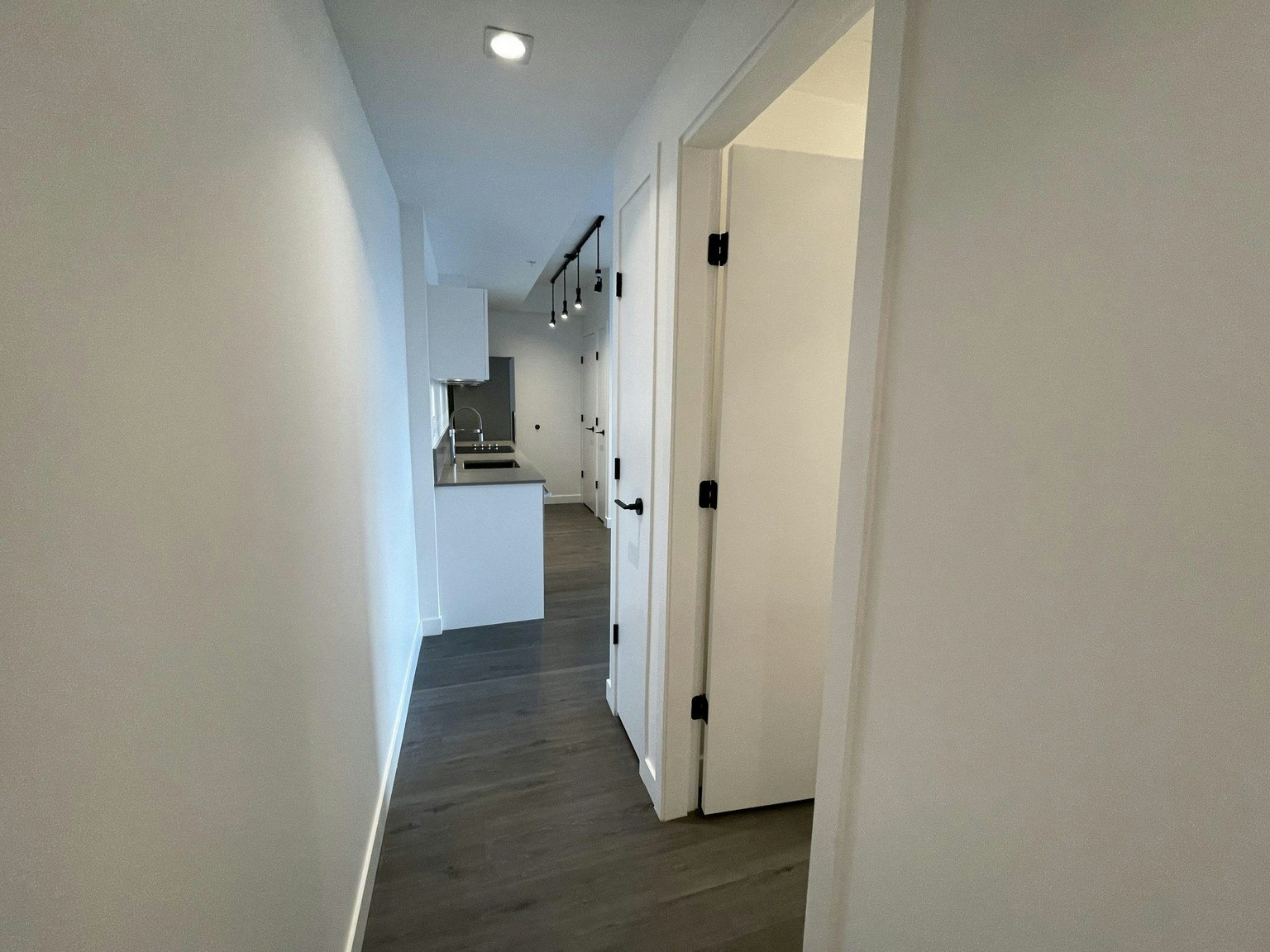 201-581 Clarke, Coquitlam, BC, V3J 0K9 - 9