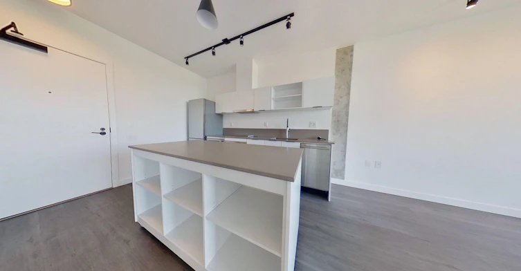 602-581 Clarke, Coquitlam, BC, V3J 0K9 - 2
