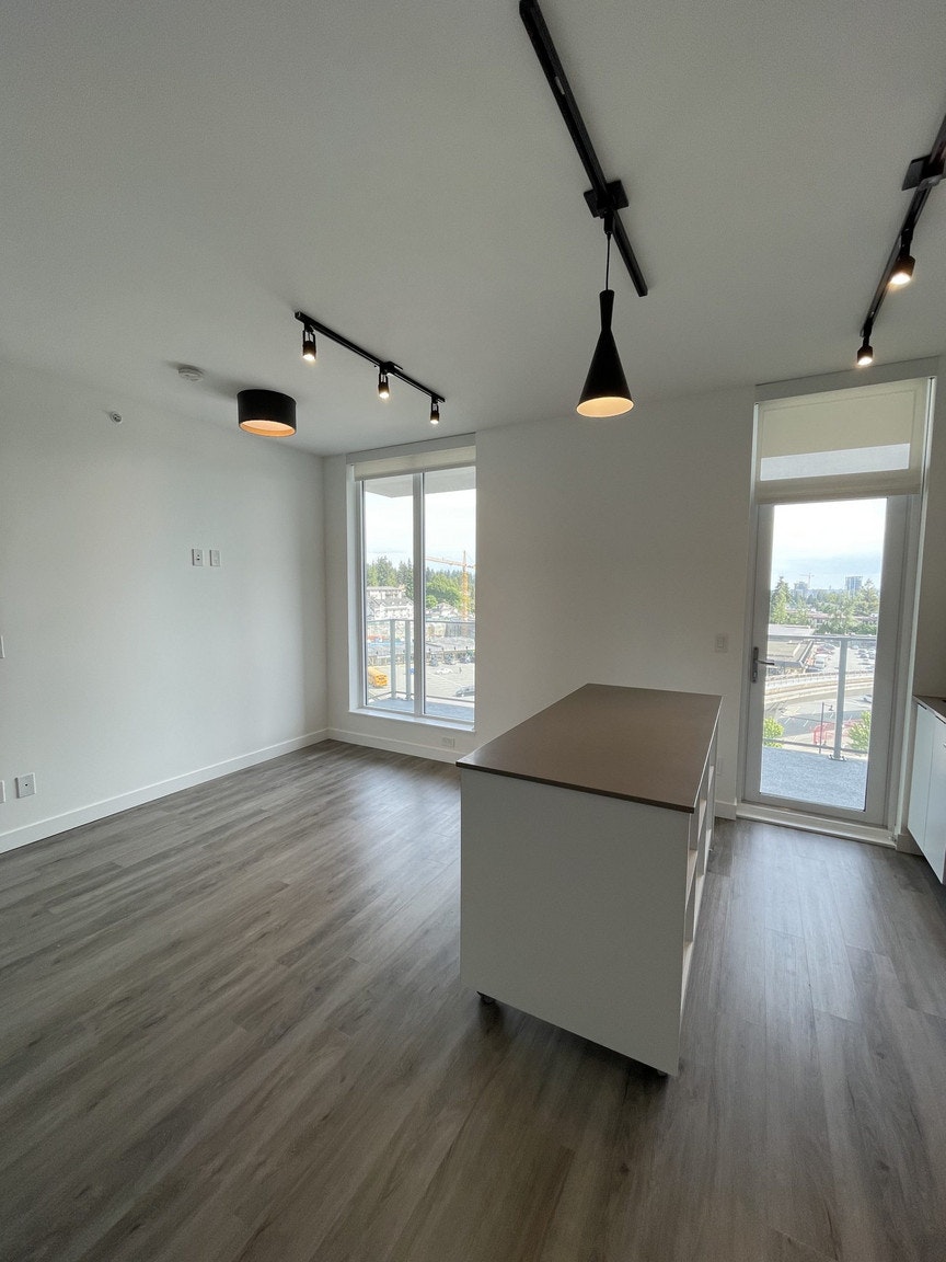706-581 Clarke, Coquitlam, BC, V3J 0K9 - 2