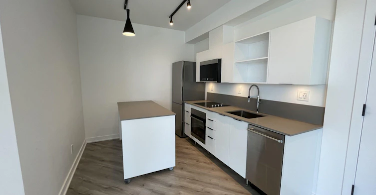 303-581 Clarke, Coquitlam, BC, V3J 0K9 - 3