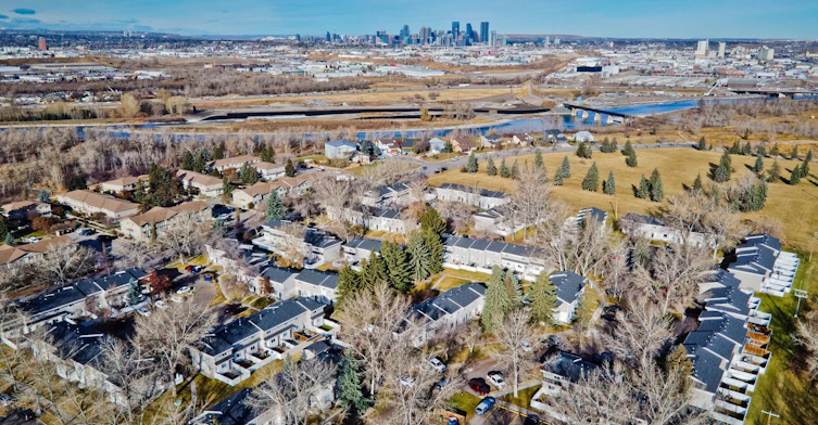 65 Lynnridge Villas SE, Calgary, AB, T2C 2M8 - 14