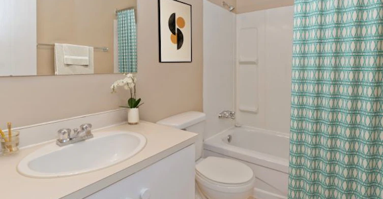 65 Lynnridge Villas SE, Calgary, AB, T2C 2M8 - 10