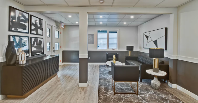 65 Lynnridge Villas SE, Calgary, AB, T2C 2M8 - 11
