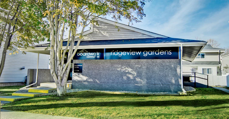 65 Lynnridge Villas SE, Calgary, AB, T2C 2M8 - 13