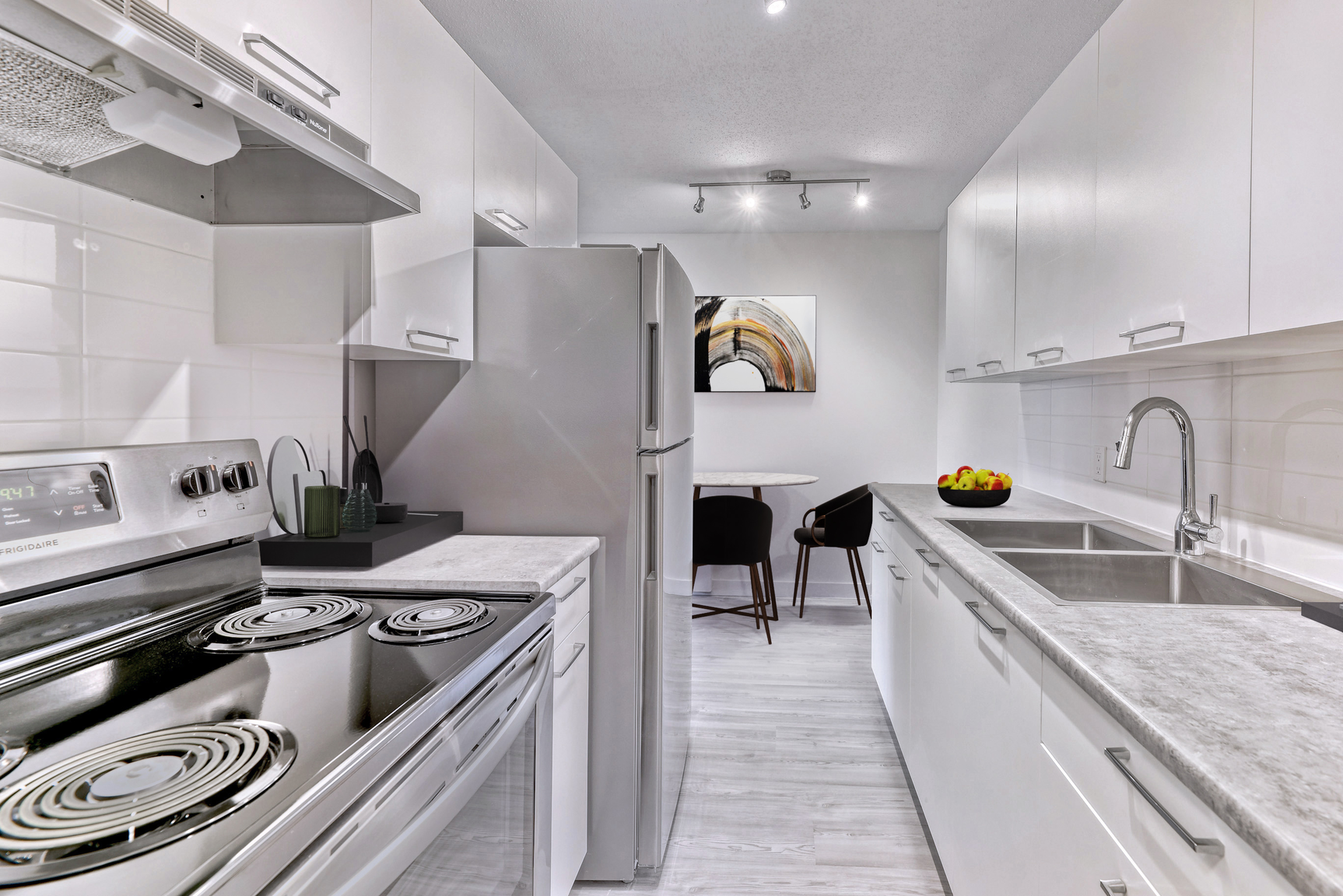 10 Glenway Place SW, Calgary, AB, T3E 4T6 - 4