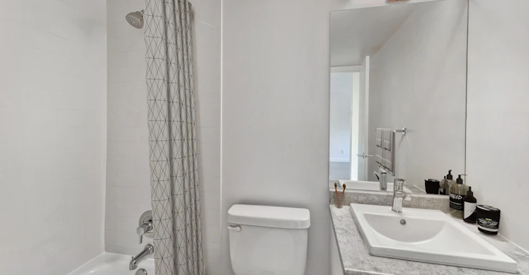 10 Glenway Place SW, Calgary, AB, T3E 4T6 - 2