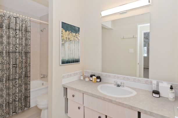5334 Lakeview Drive SW, Calgary, AB, T3E 5R9 - 8