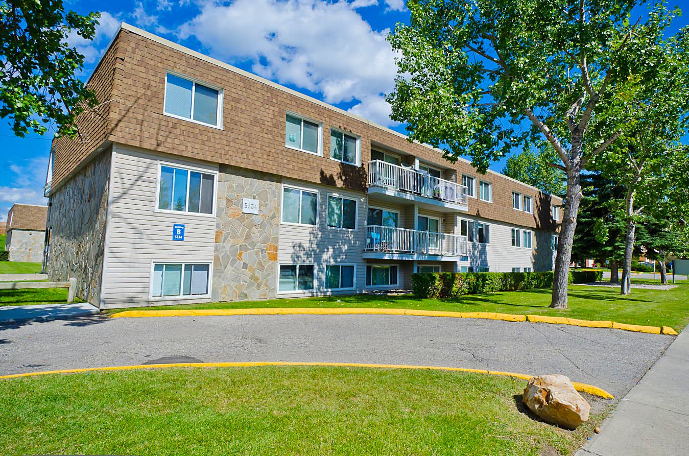 5334 Lakeview Drive SW, Calgary, AB, T3E 5R9 - 9