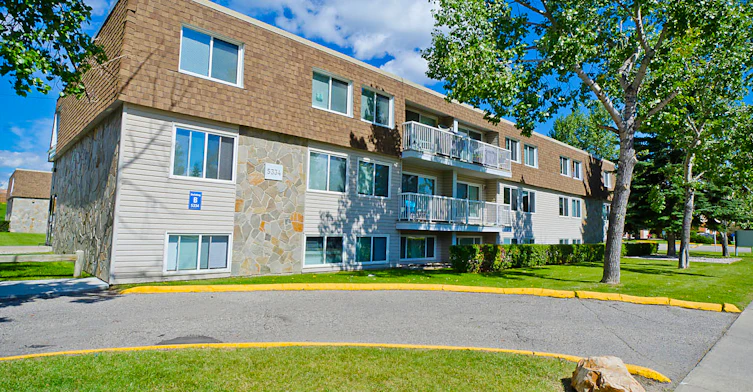 5334 Lakeview Drive SW, Calgary, AB, T3E 5R9 - 9
