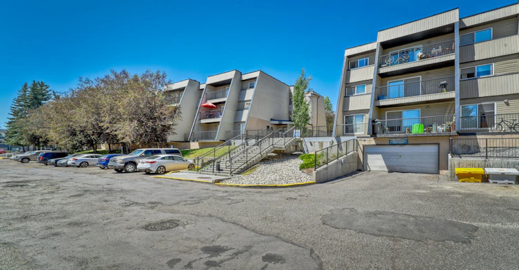 320 Grier Avenue NE, Calgary, AB, T2K 5X5 - 12