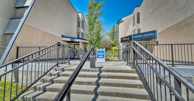 320 Grier Avenue NE, Calgary, AB, T2K 5X5 - 11