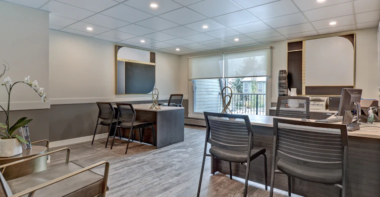 320 Grier Avenue NE, Calgary, AB, T2K 5X5 - 10