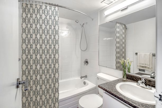 1312 12 Avenue SW, Calgary, AB, T3C 3P8 - 6