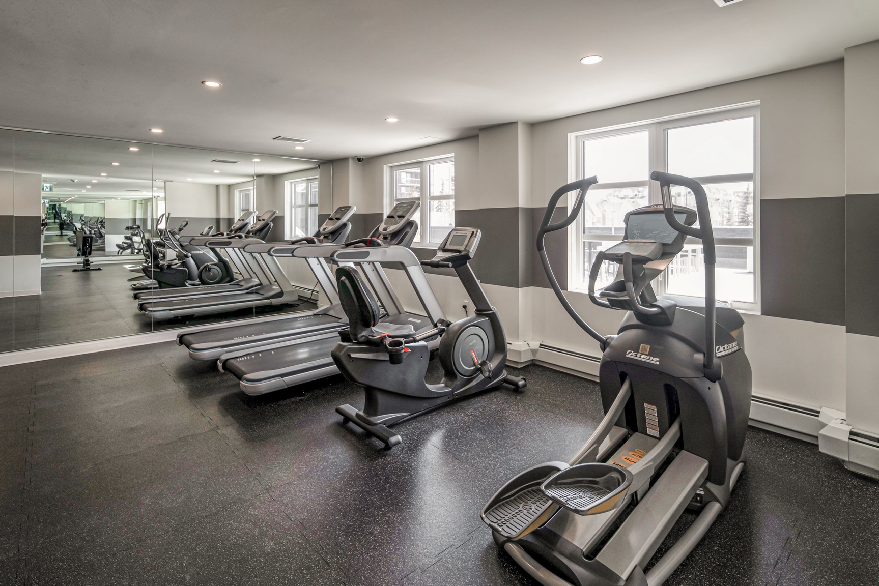 1312 12 Avenue SW, Calgary, AB, T3C 3P8 - 14