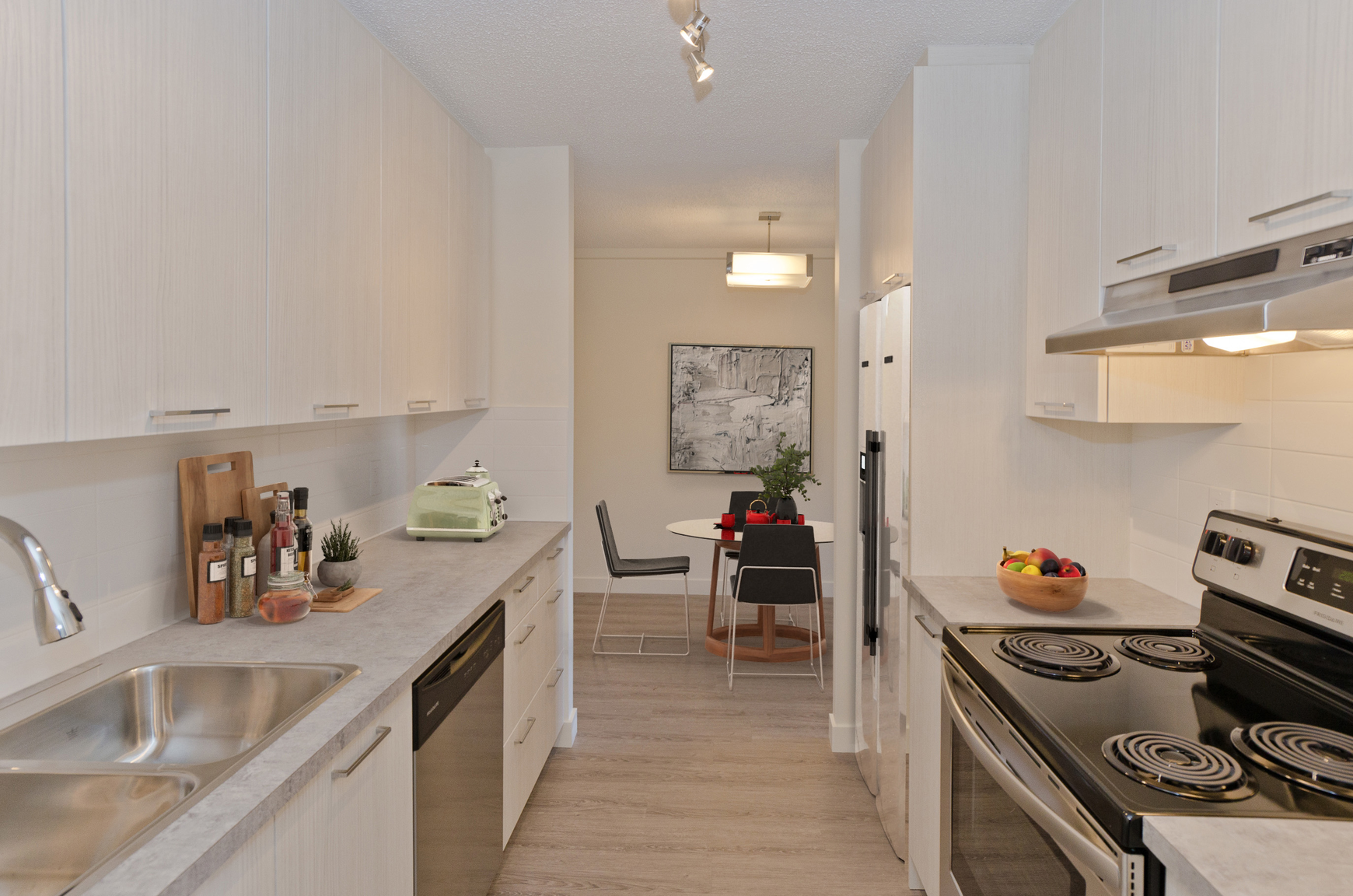 1312 12 Avenue SW, Calgary, AB, T3C 3P8 - 3
