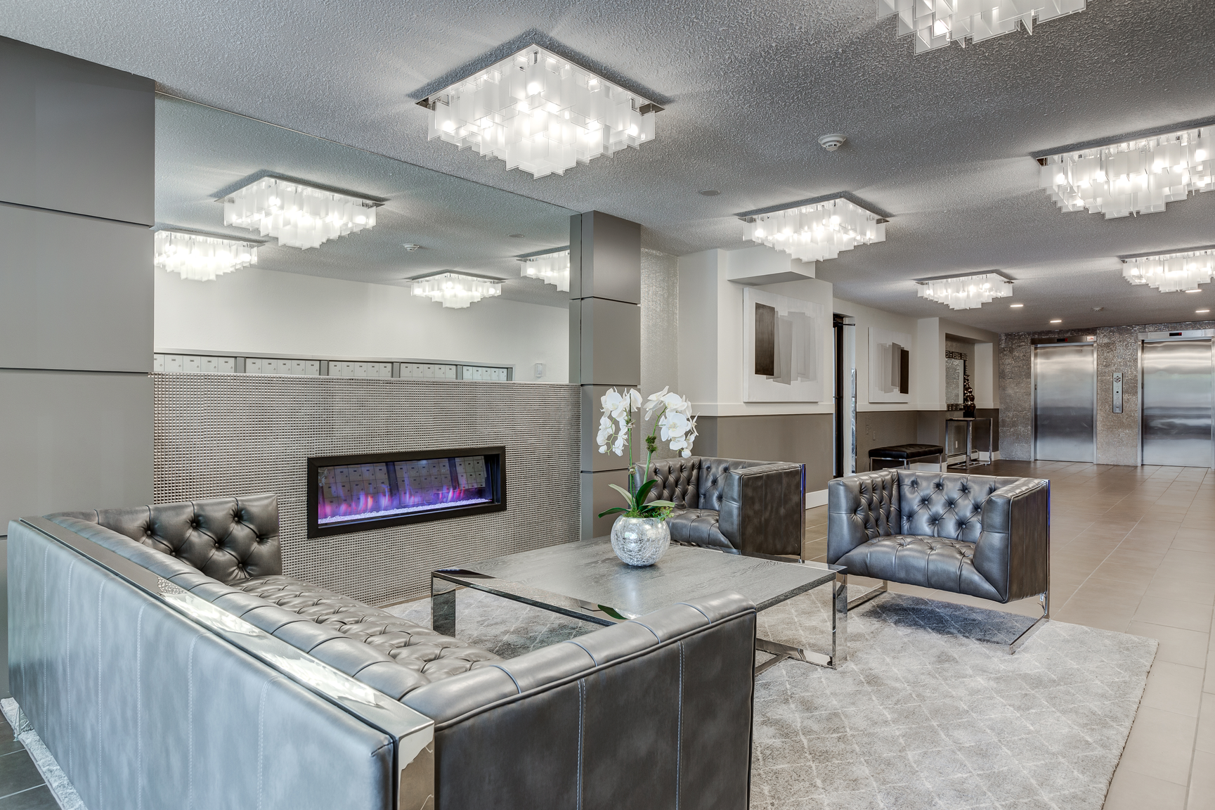 1030 16 Avenue SW, Calgary, AB, T2R 1N1
