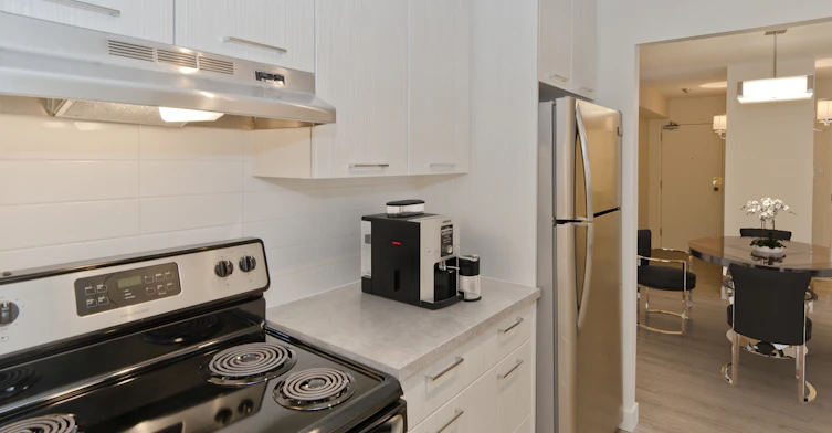 1030 16 Avenue SW, Calgary, AB, T2R 1N1 - 4