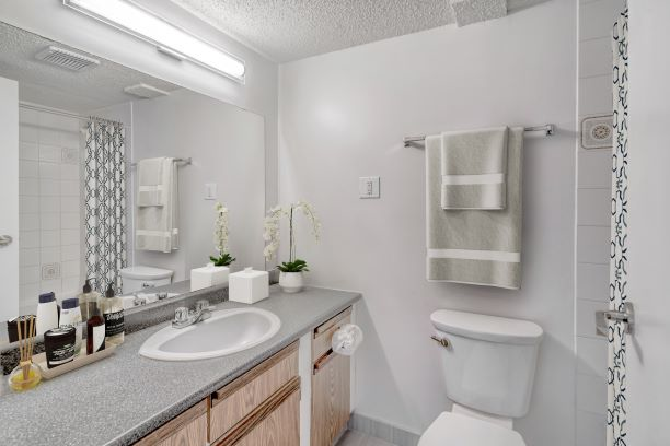 1030 16 Avenue SW, Calgary, AB, T2R 1N1 - 10