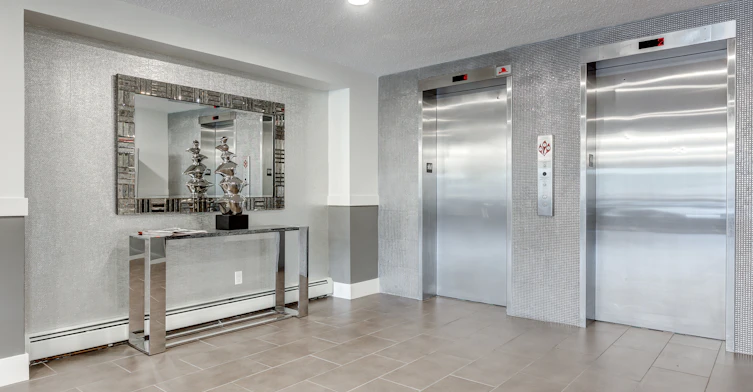1030 16 Avenue SW, Calgary, AB, T2R 1N1 - 13