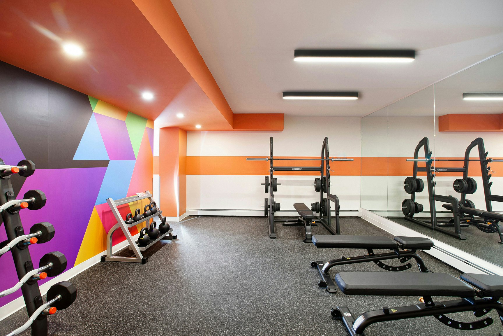 1030 16 Avenue SW, Calgary, AB, T2R 1N1 - 5