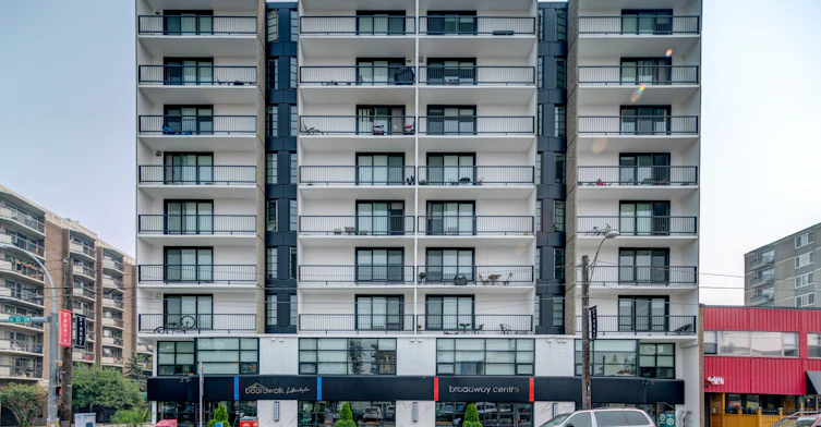 349 14 Avenue SW, Calgary, AB, T2R 0M4 - 18