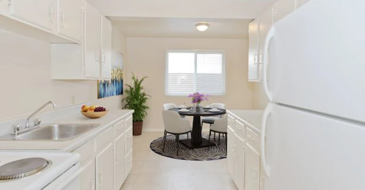 6440 Centre Street NE, Calgary, AB, T2K 0V4 - 8