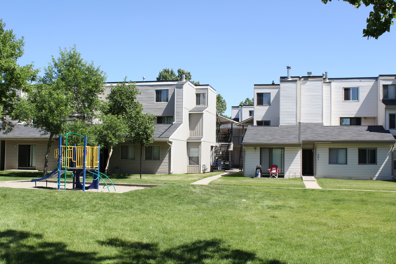 2631 38 Street NE, Calgary, AB, T1Y 3Z8 - 14
