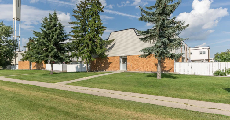 13811 66 Street NW, Edmonton, AB, T5A 1R9 - 9